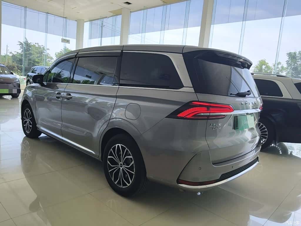 Roewe iMAX8, 2025 все фото