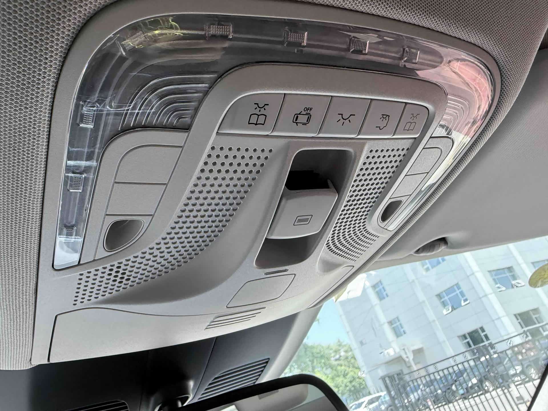 Mercedes-Benz V-Class, 2018 8