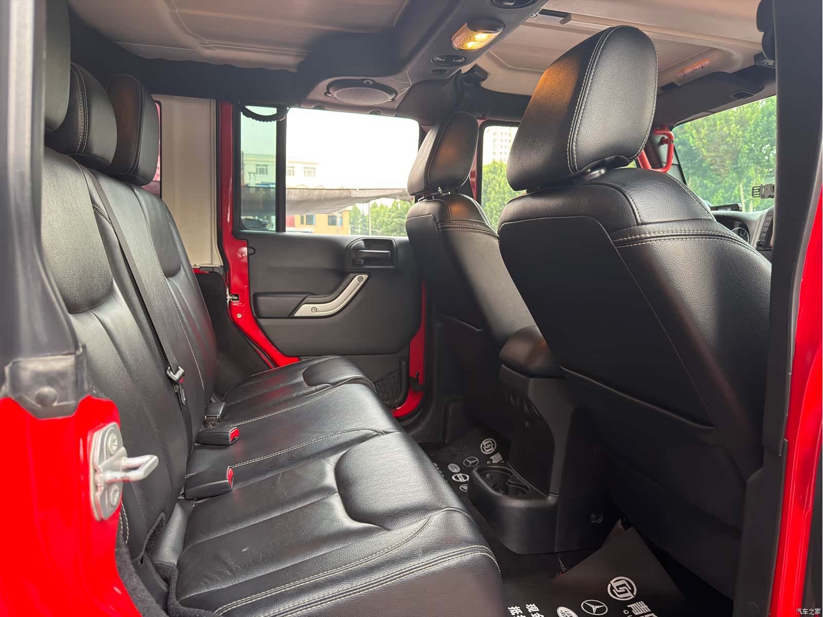 Jeep Wrangler, 2015 13