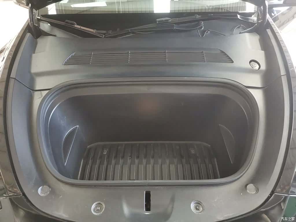 Tesla Model Y, 2022 8