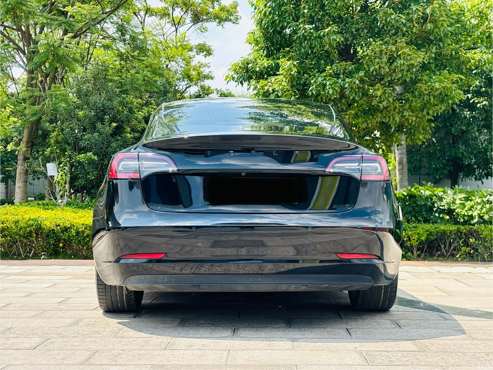 Tesla Model 3, 2020 23