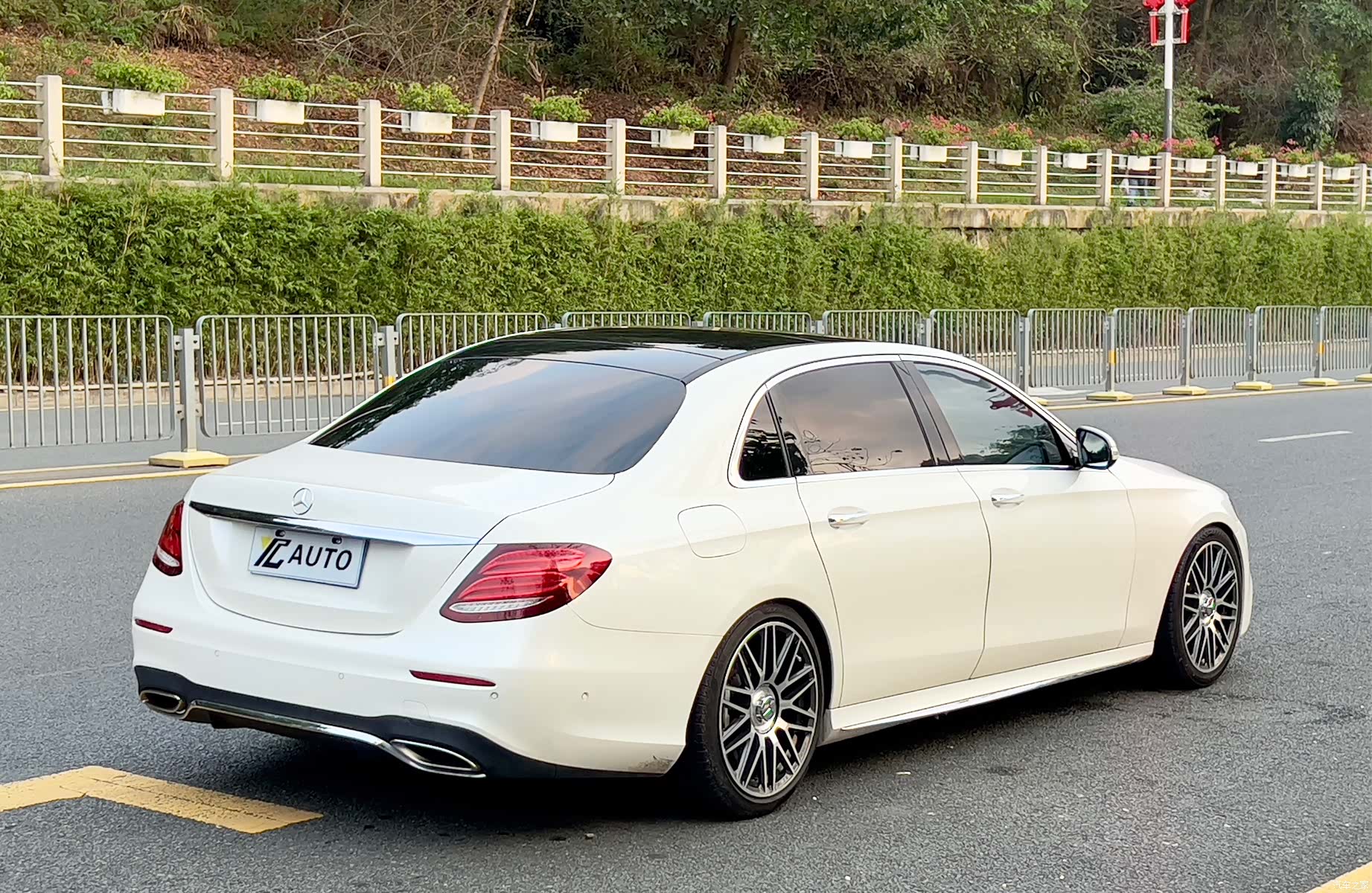 Mercedes-Benz E-Class, 2017 7