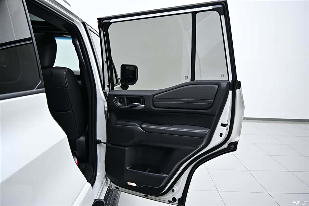 Toyota Prado, 2026 23