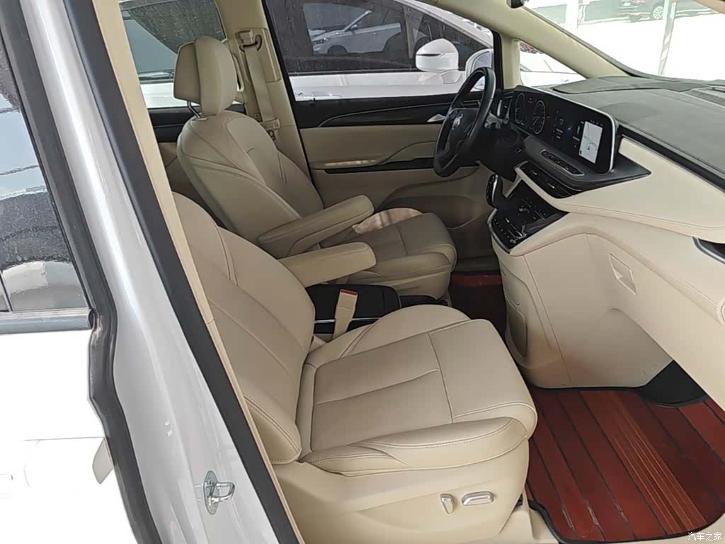 Buick GL8, 2023 25