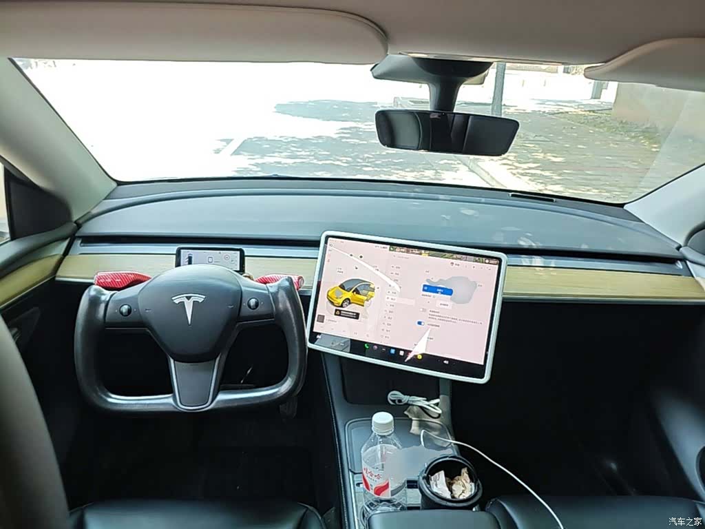 Tesla Model Y, 2023 10