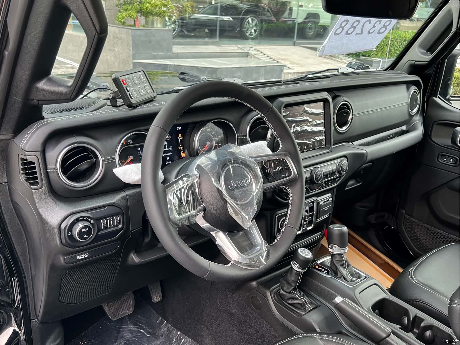 Jeep Gladiator, 2023 12