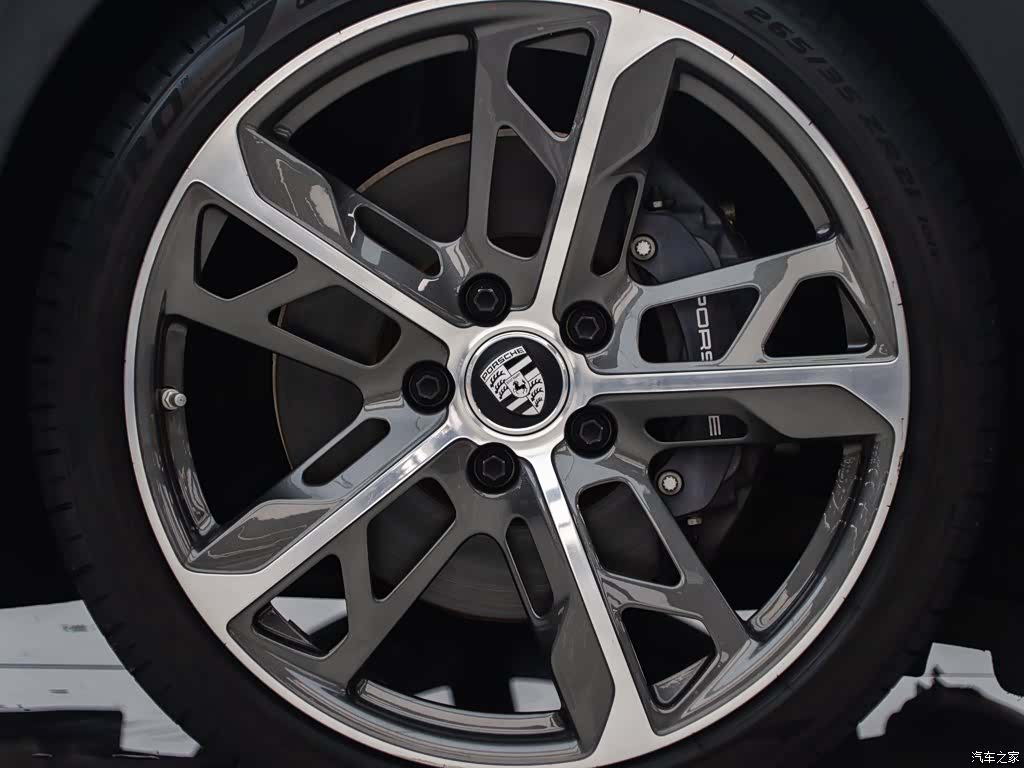 Porsche Taycan, 2023 11