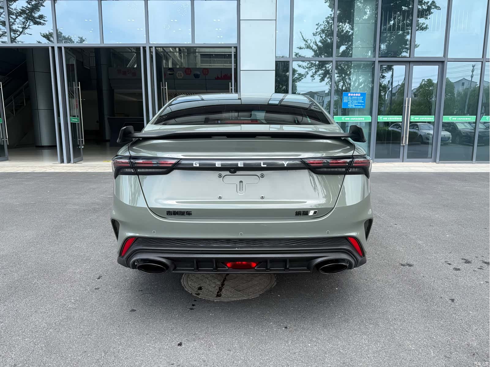 Geely Binray, 2022 7