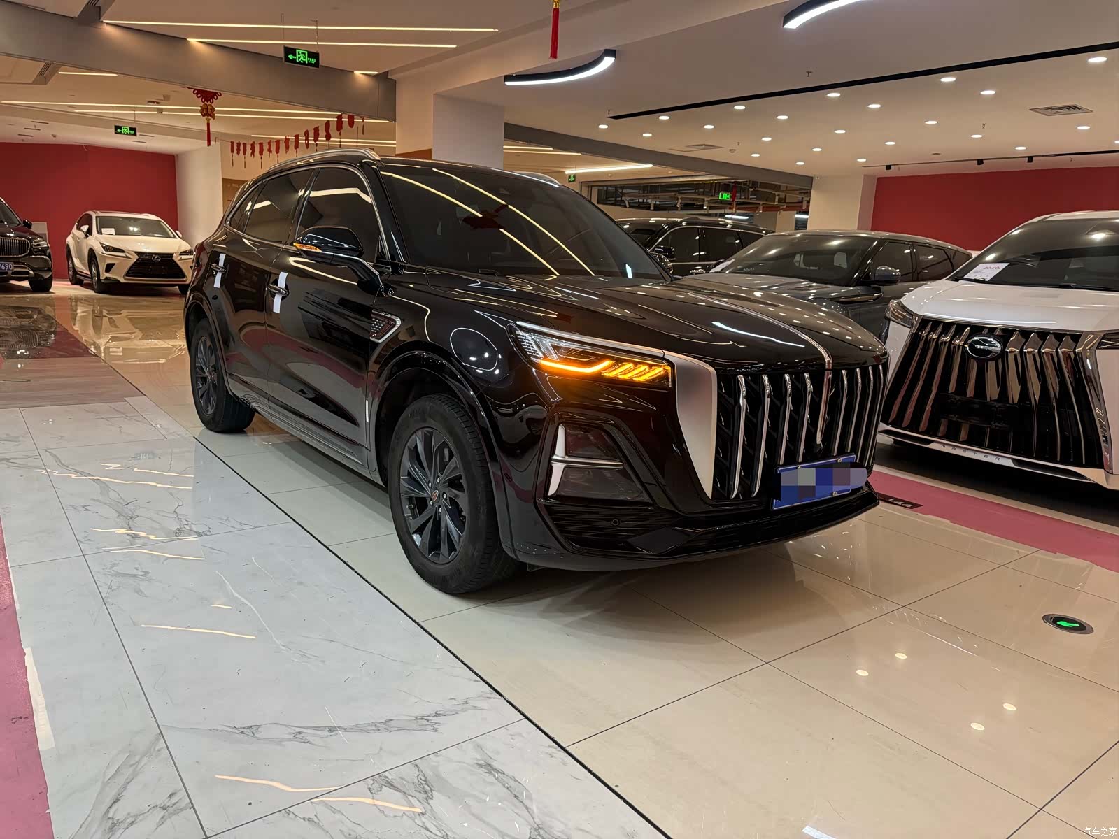 Hongqi HS5, 2023 3
