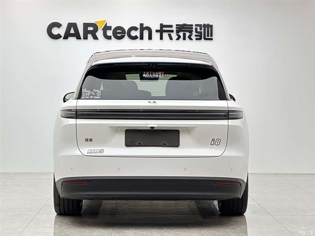 Li Auto i8, 2025 4