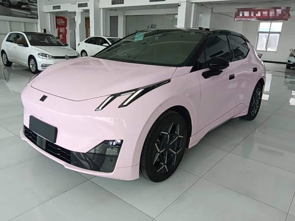 Lynk & Co Z20