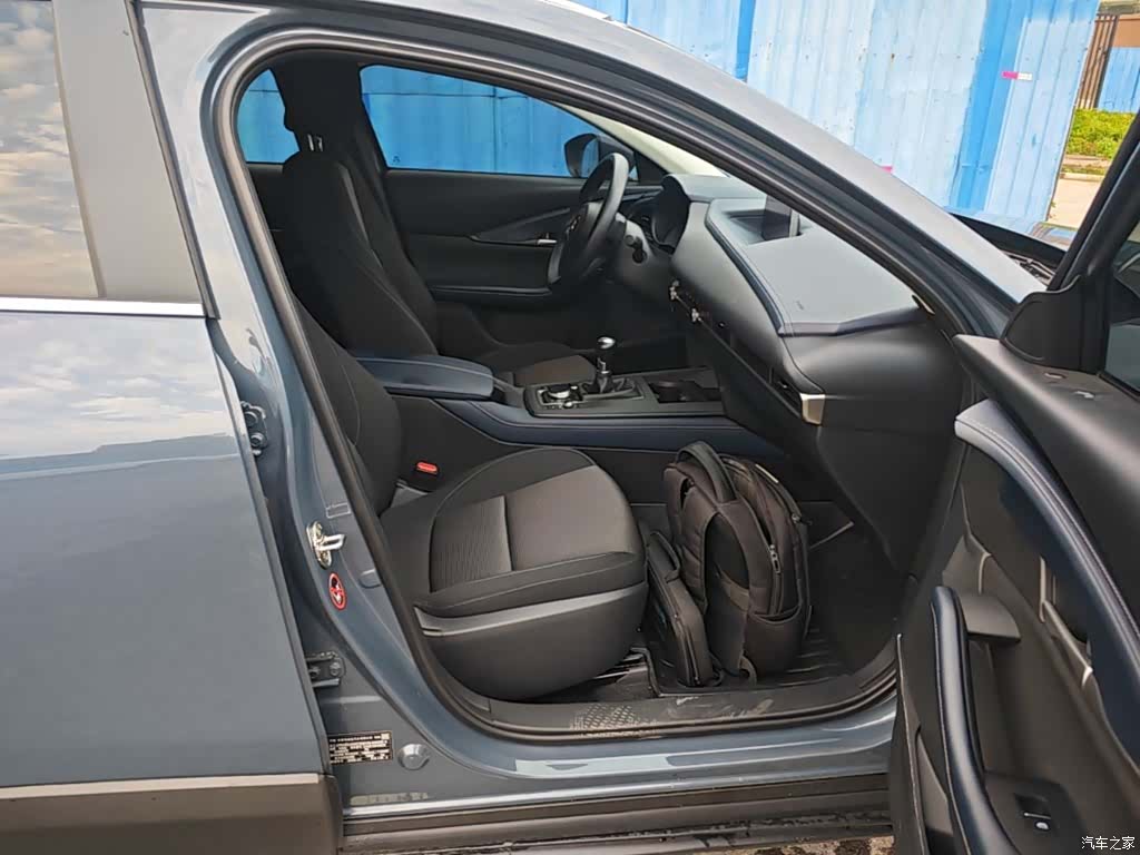 Mazda CX-30, 2025 25