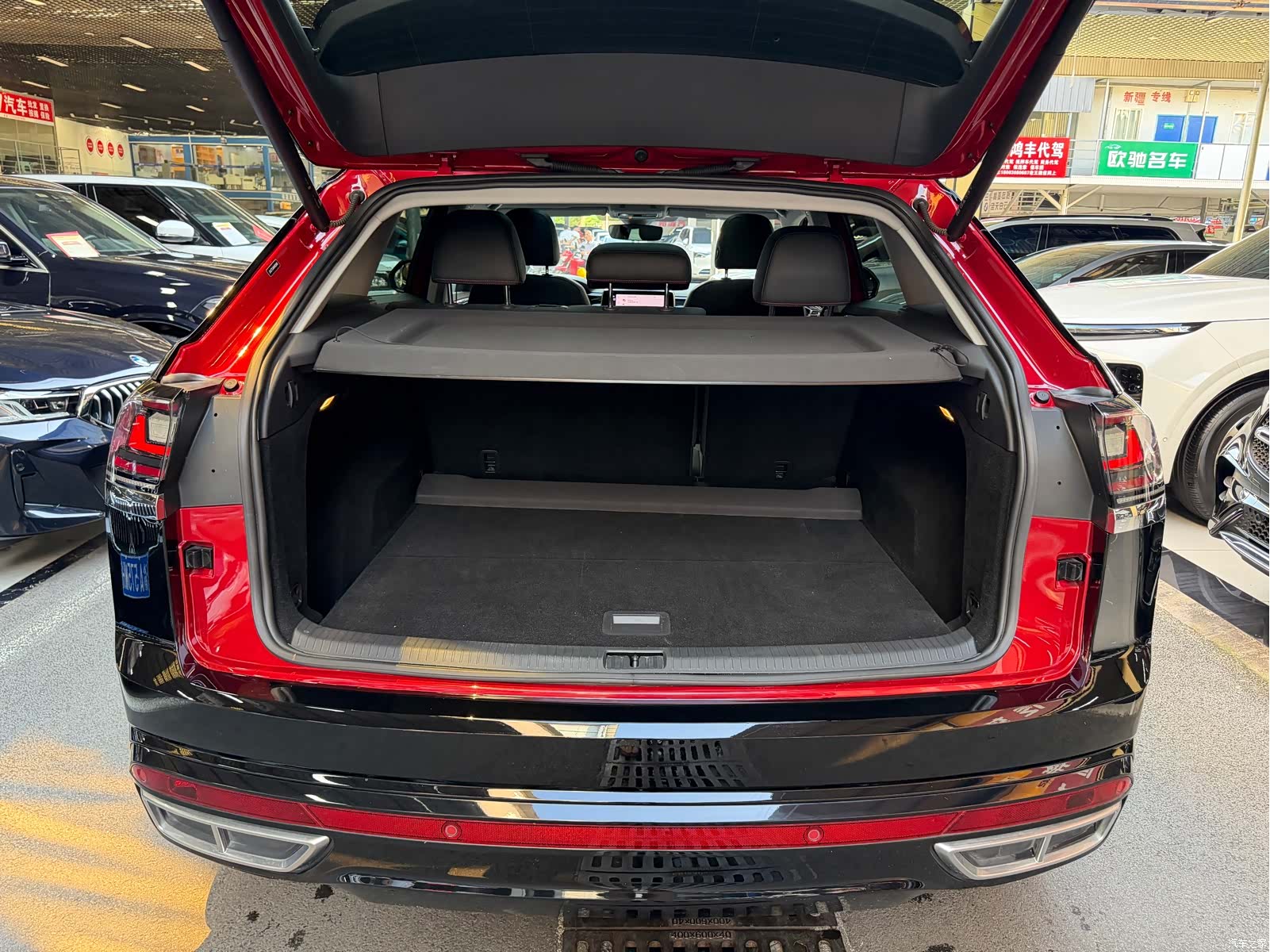 Volkswagen Teramont X, 2023 29