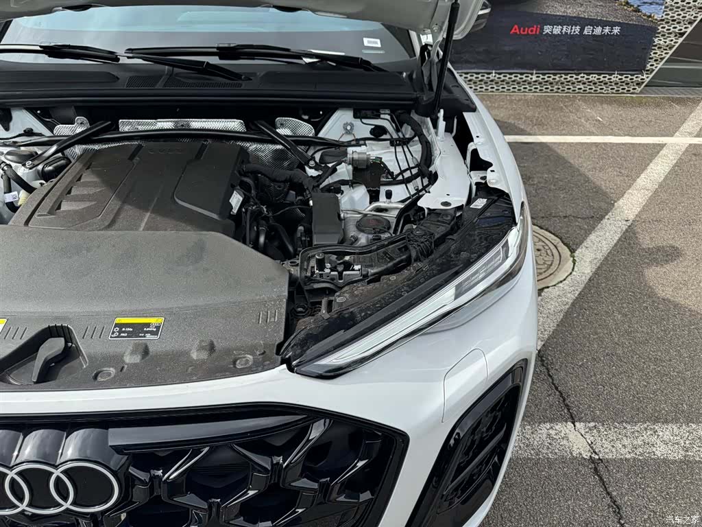 Audi Q5L, 2026 8