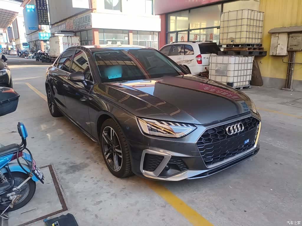 Audi A4L, 2022 4
