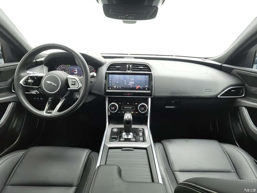 Land Rover XEL, 2022 все фото