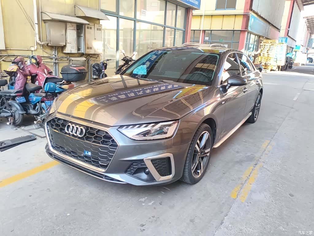 Audi A4L, 2022 2
