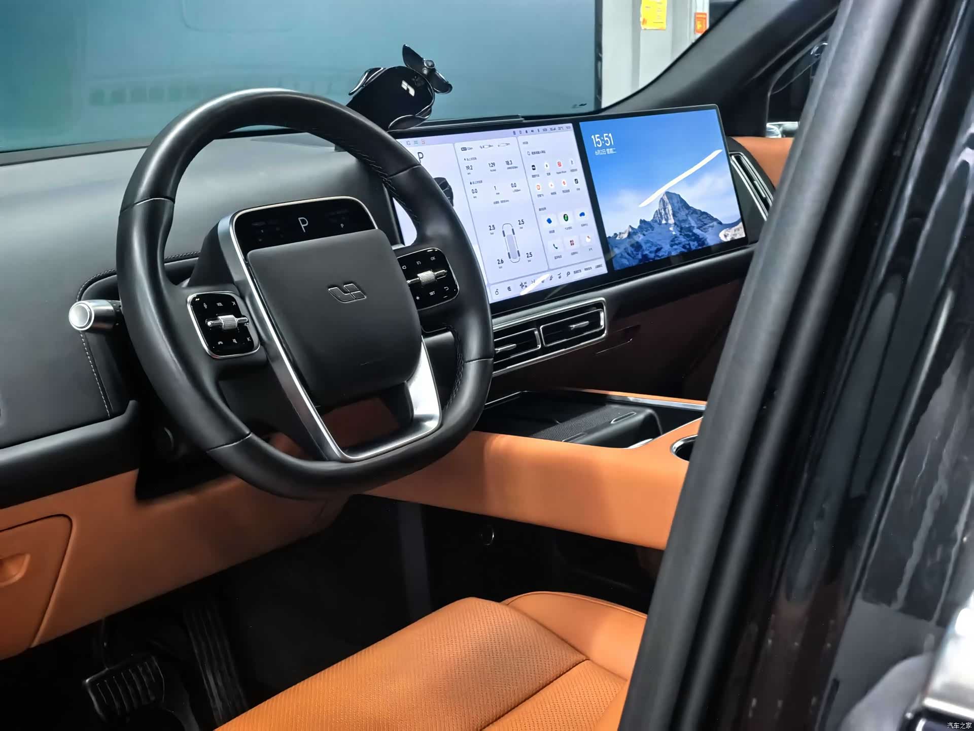 Li Auto L9, 2024 11