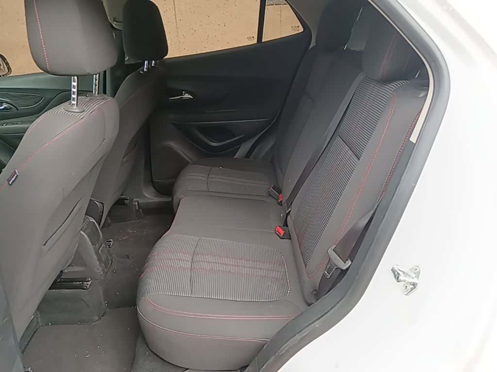 Buick Encore, 2017 17