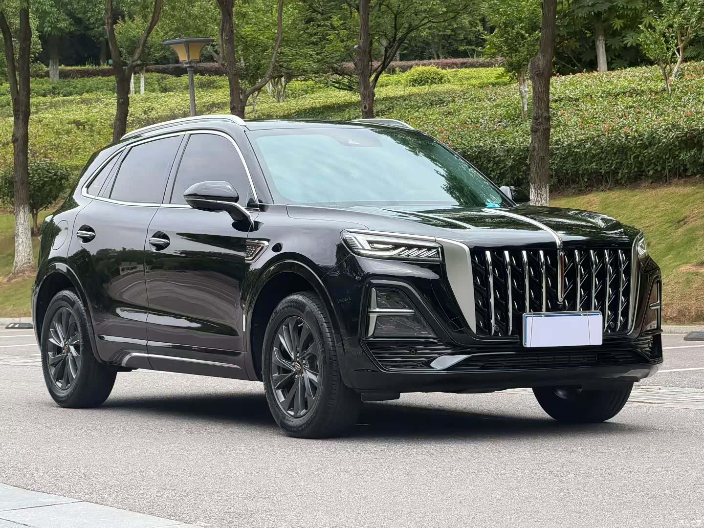 Hongqi HS5, 2024 3