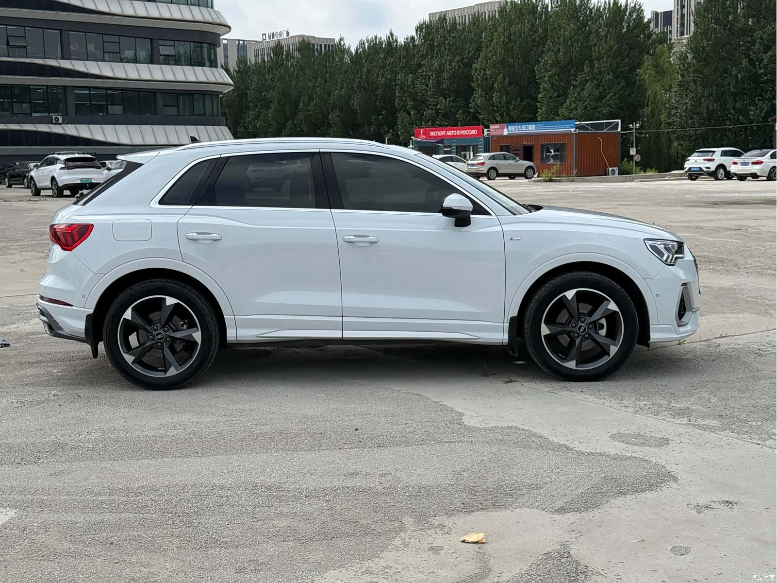 Audi Q3, 2022 6