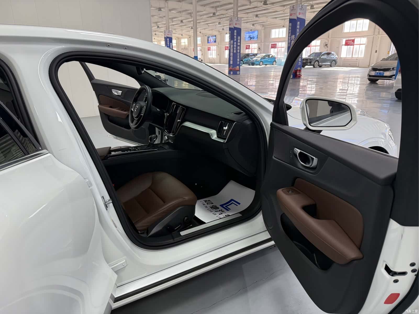 Volvo S60, 2021 14