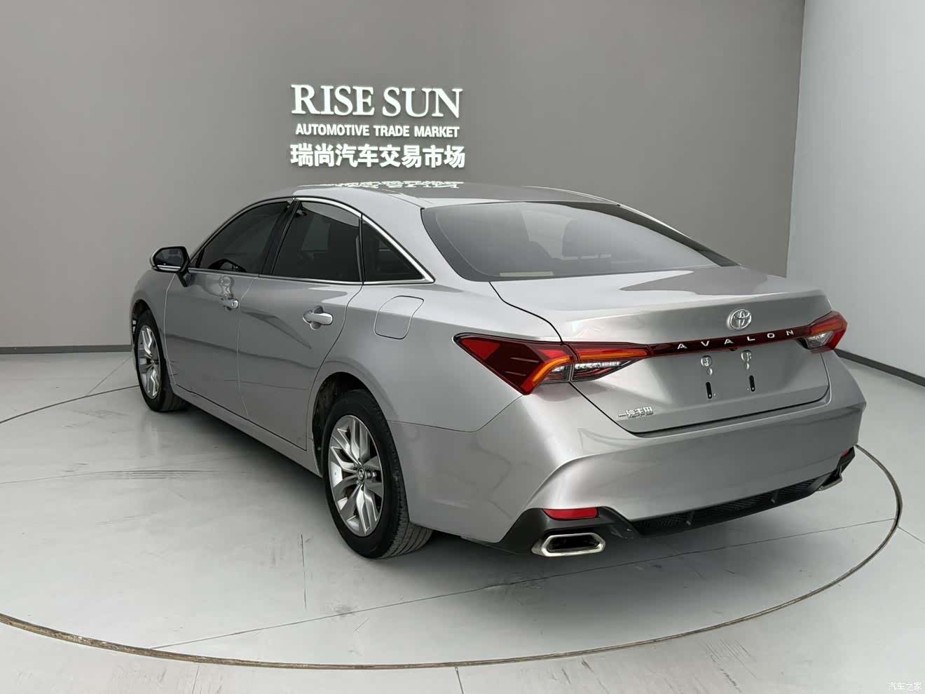Toyota Avalon, 2022 2