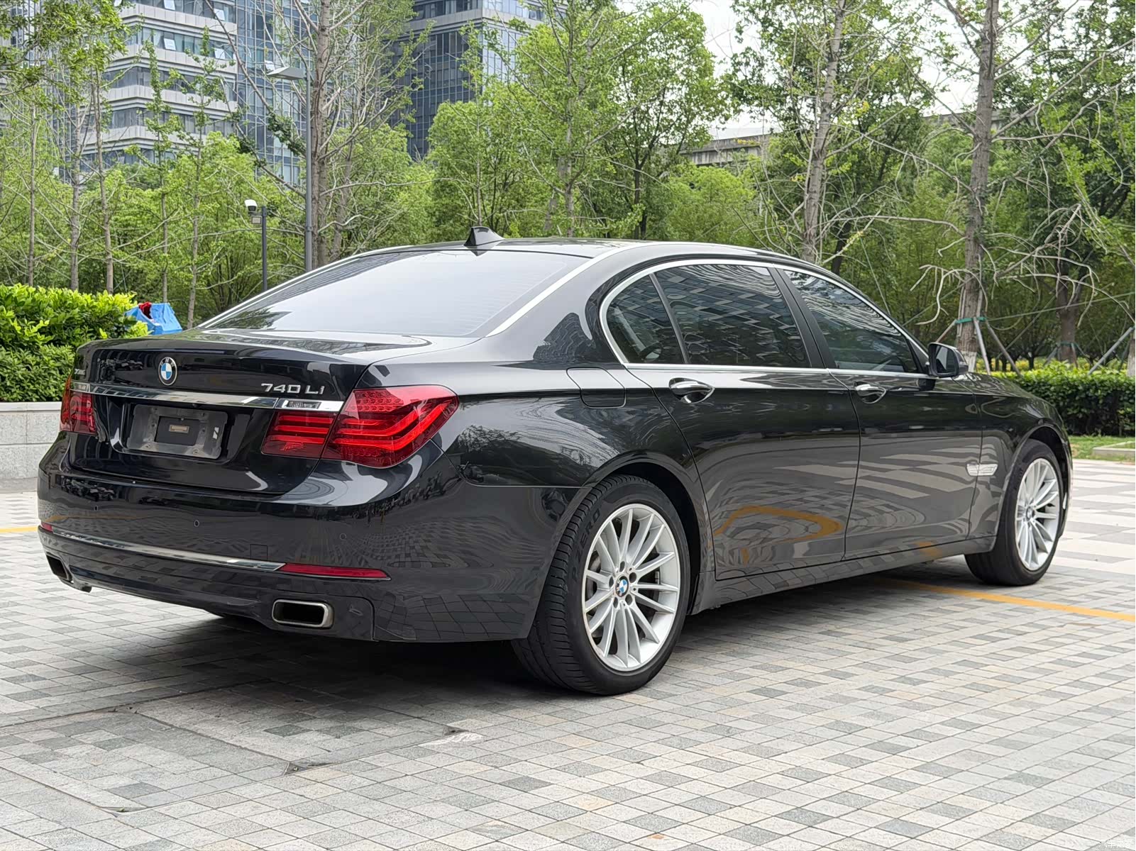 BMW 7 Series, 2015 4