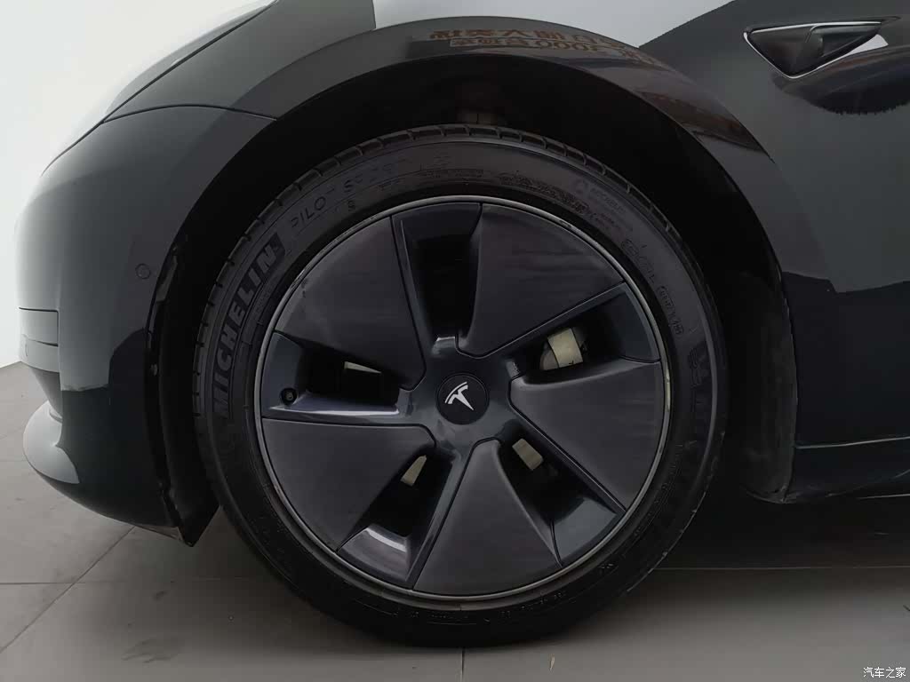 Tesla Model 3, 2022 17