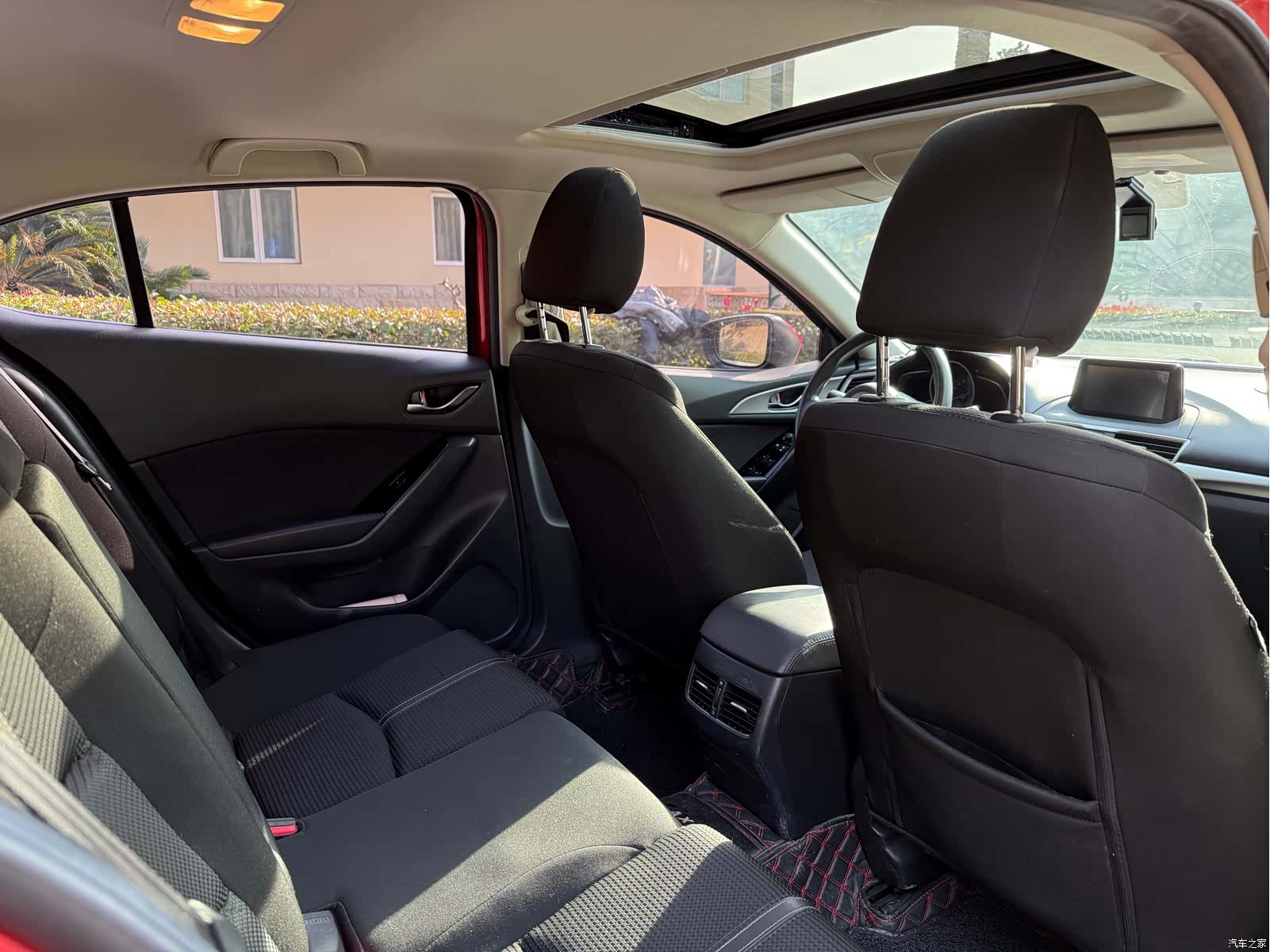 Mazda Mazda3, 2019 14