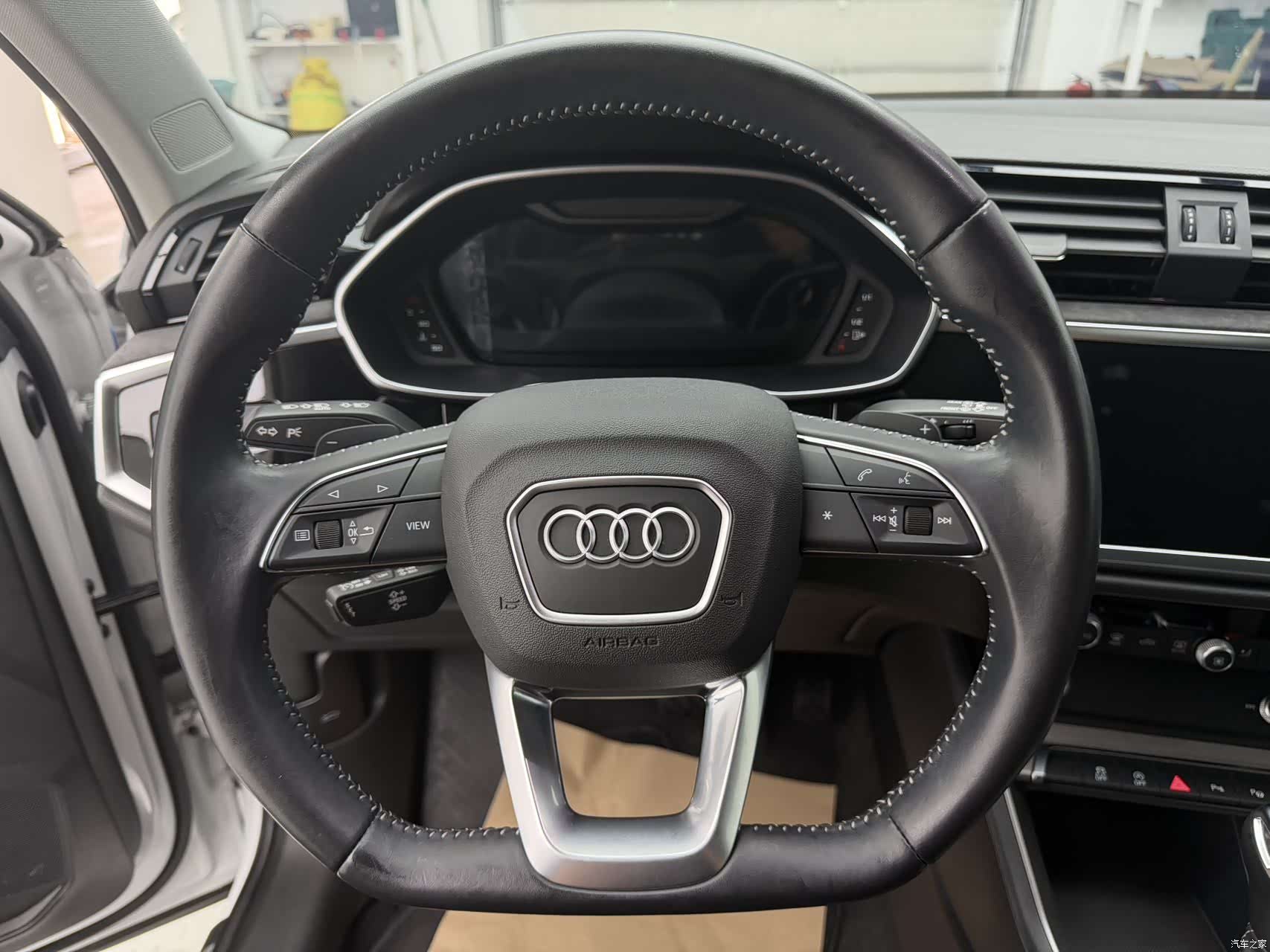 Audi Q3, 2022 9