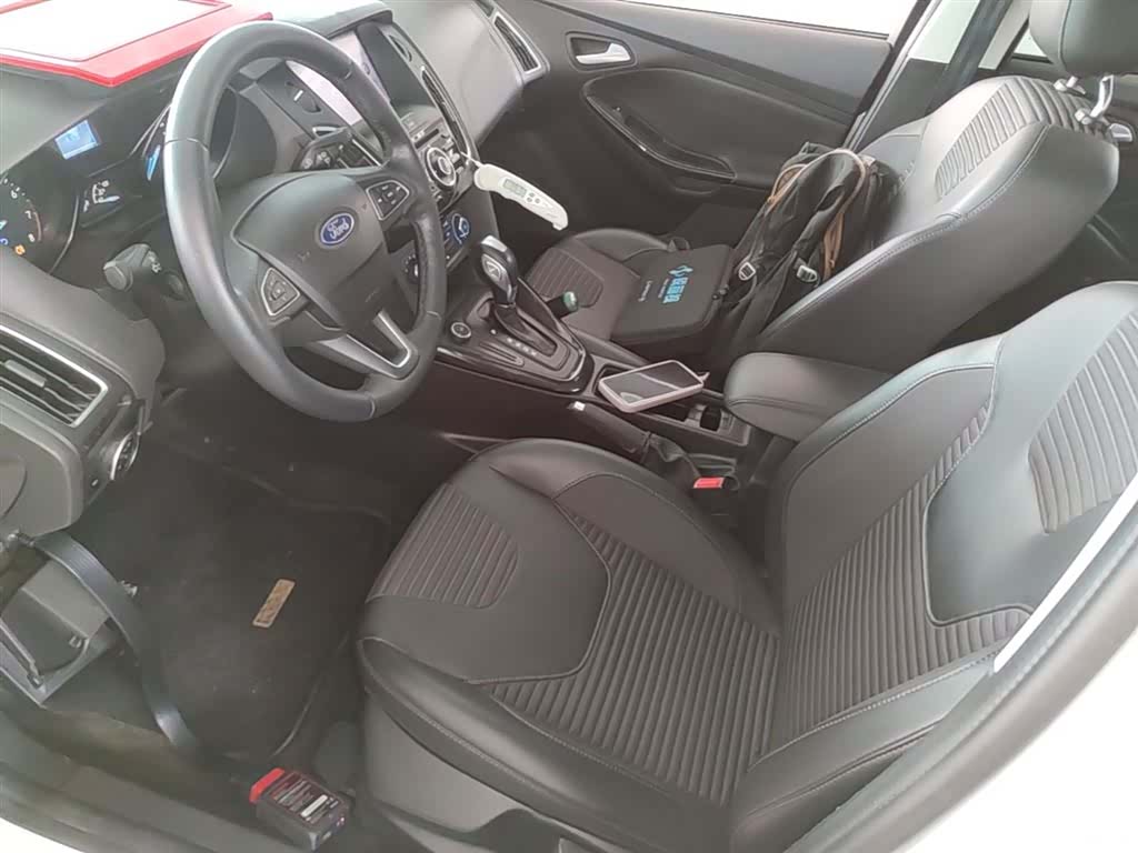 Ford Focus, 2018 15
