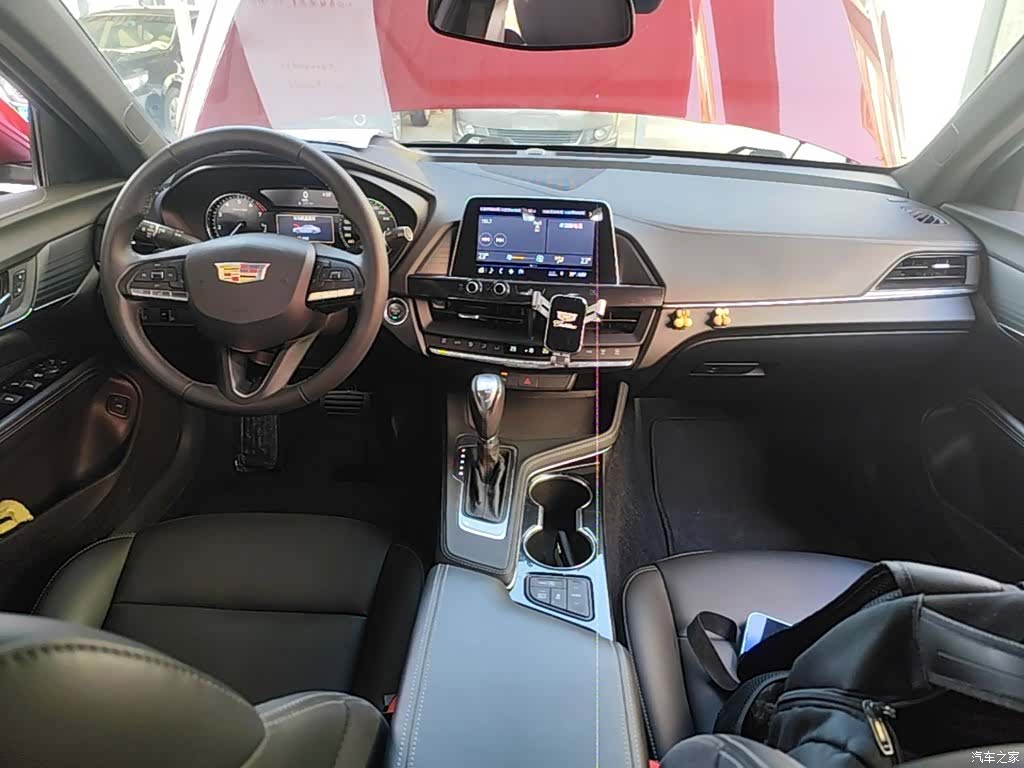 Cadillac CT4, 2020 10