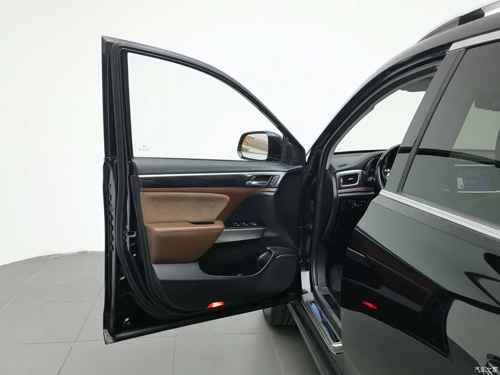 Trumpchi GS8, 2017 8