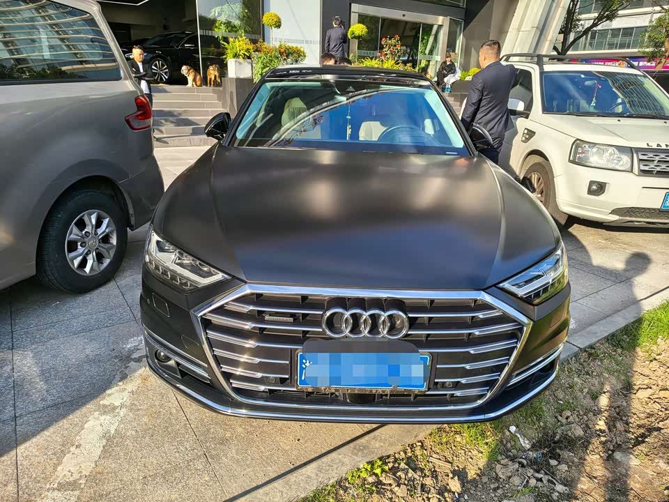 Audi A8