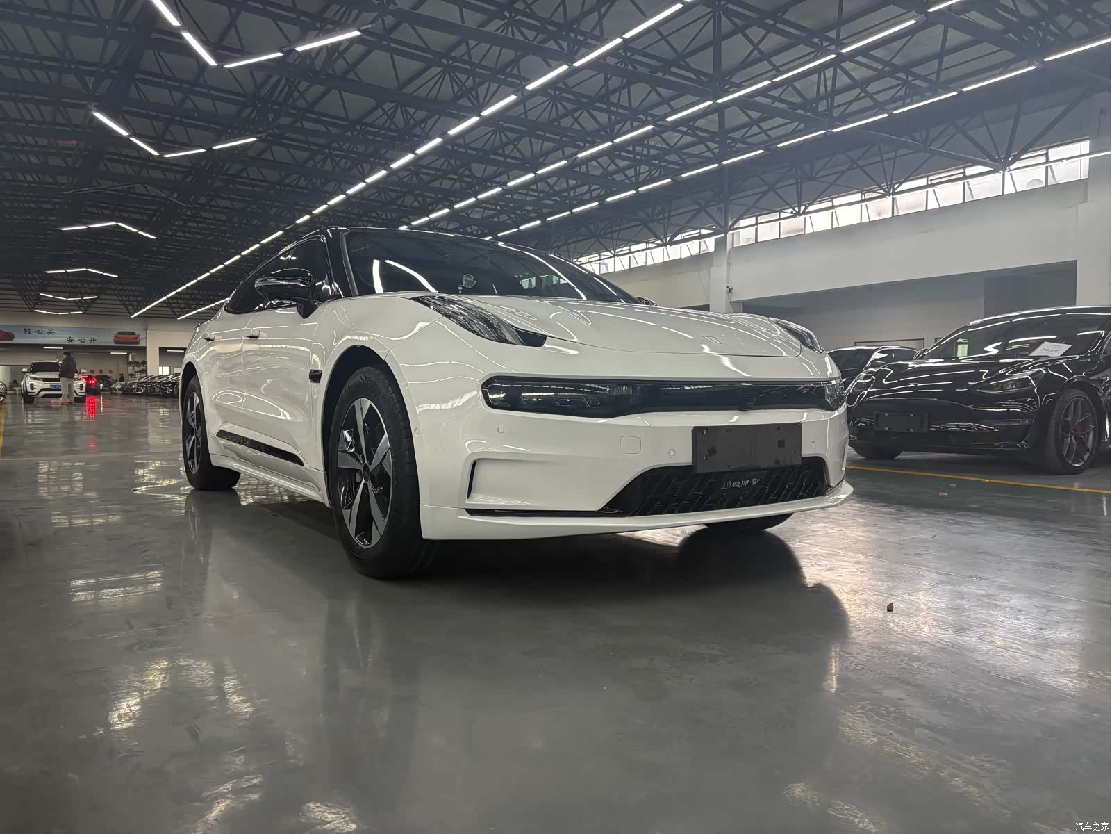 Zeekr 001, 2024 3