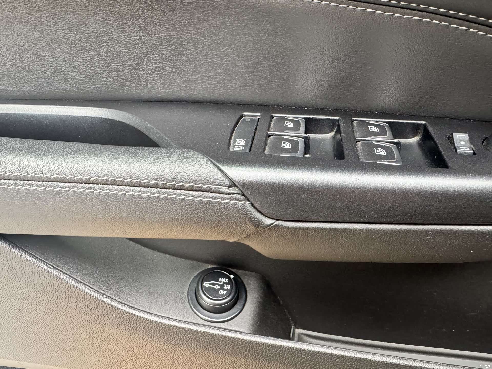 Cadillac SRX, 2016 11