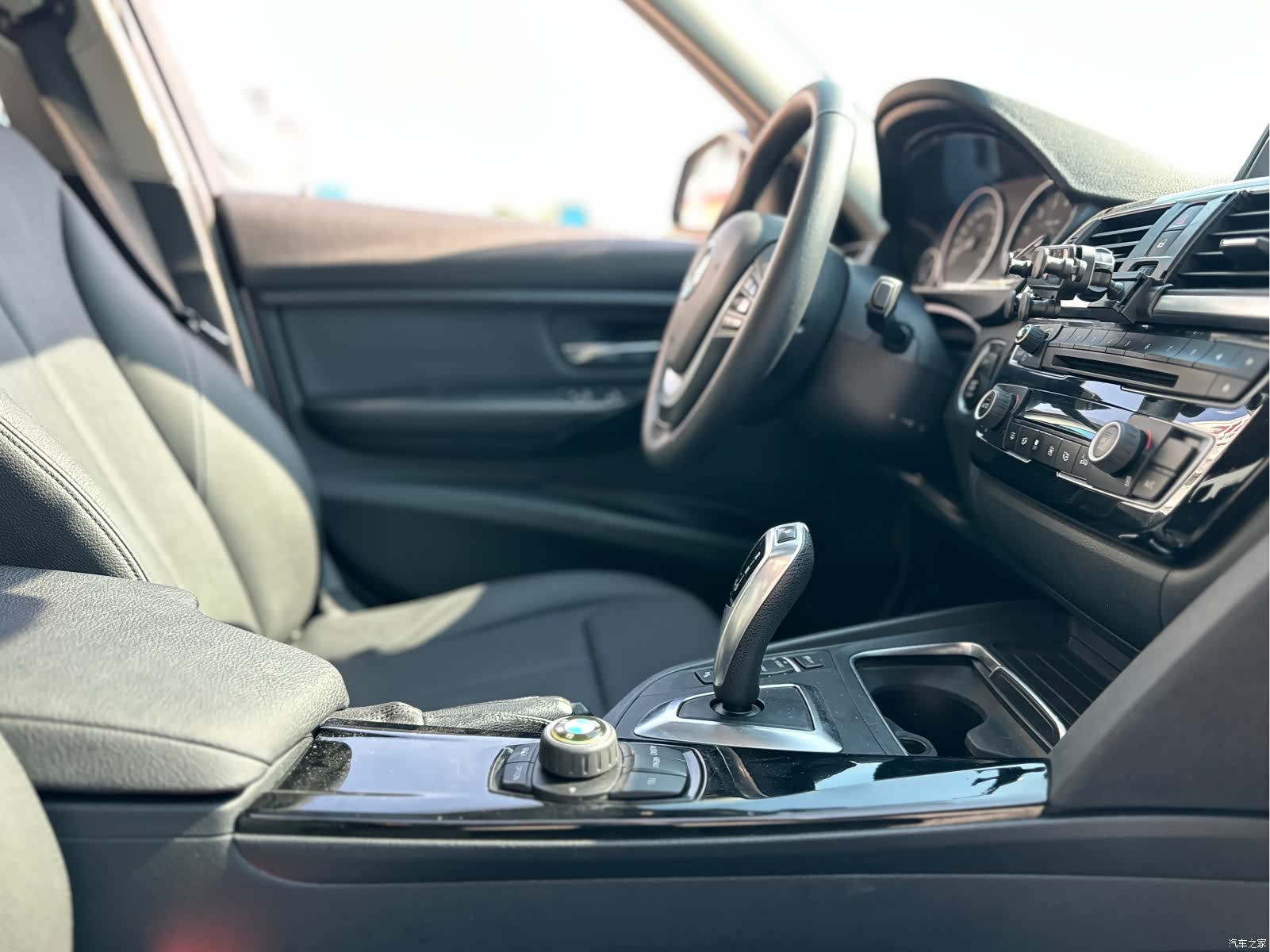 BMW 3 Series, 2016 11