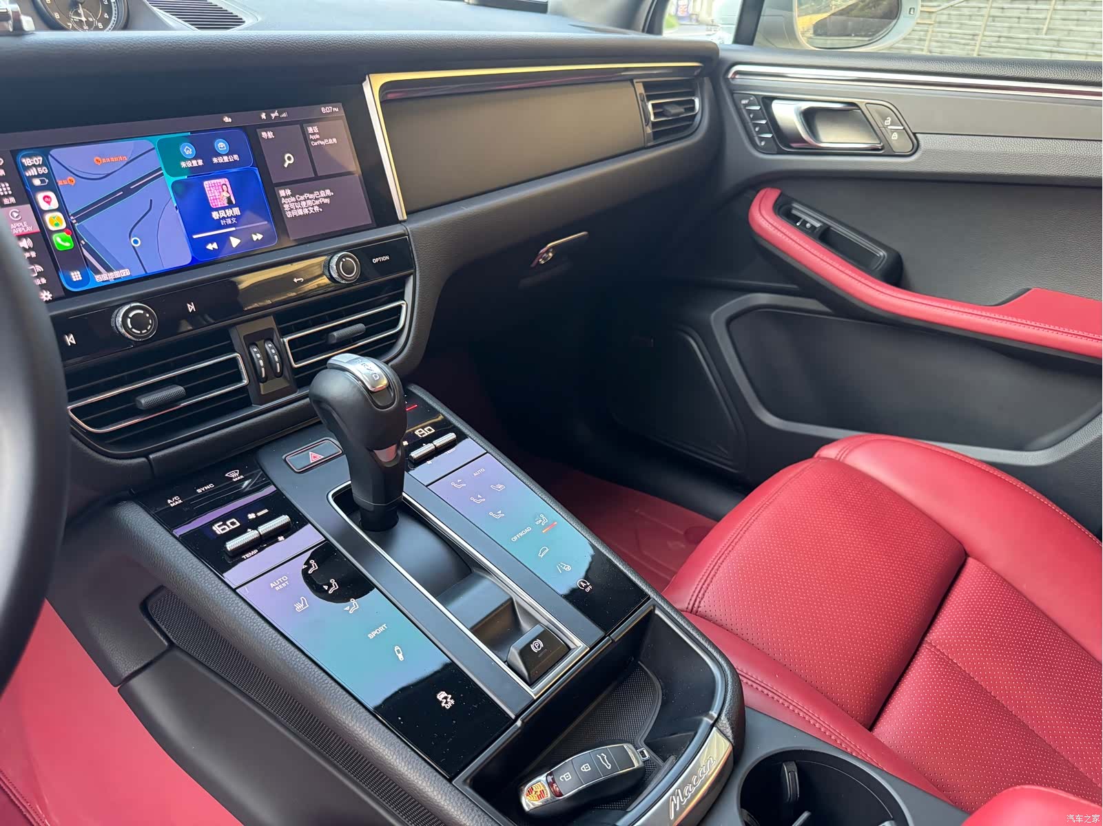 Porsche Macan, 2024 9