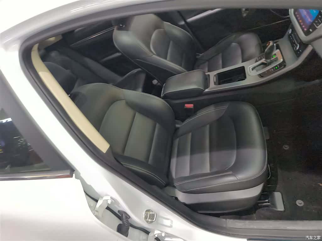 Geely Emgrand, 2019 25