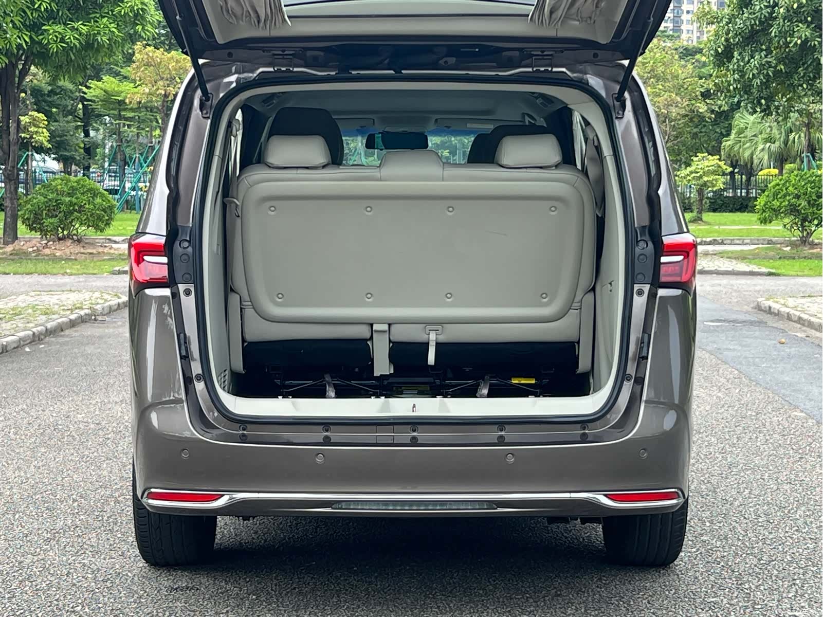 Buick GL8, 2022 21