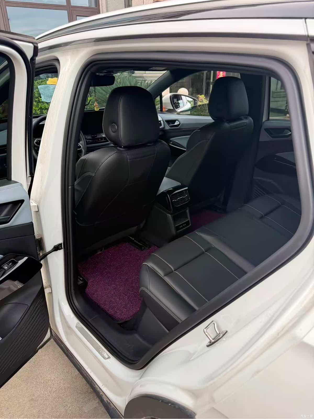 Volkswagen ID.4, 2024 6