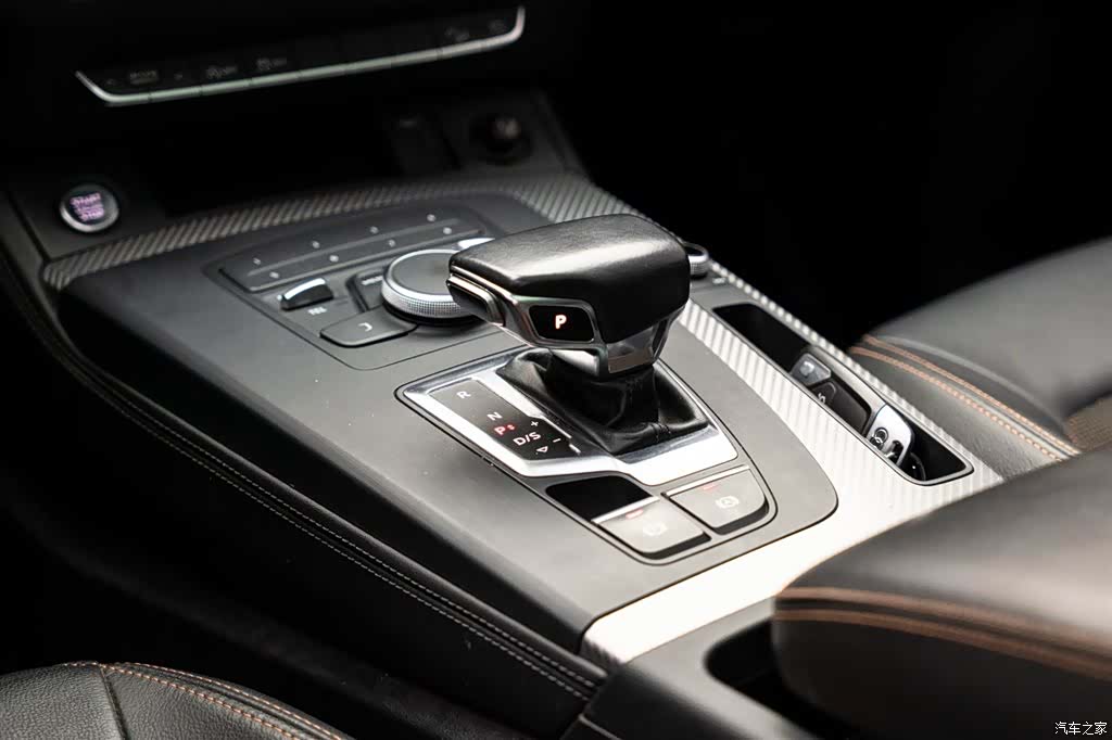 Audi Q5L, 2020 13