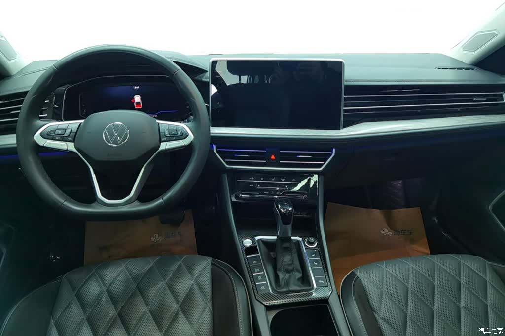 Volkswagen Sagitar, 2023 12