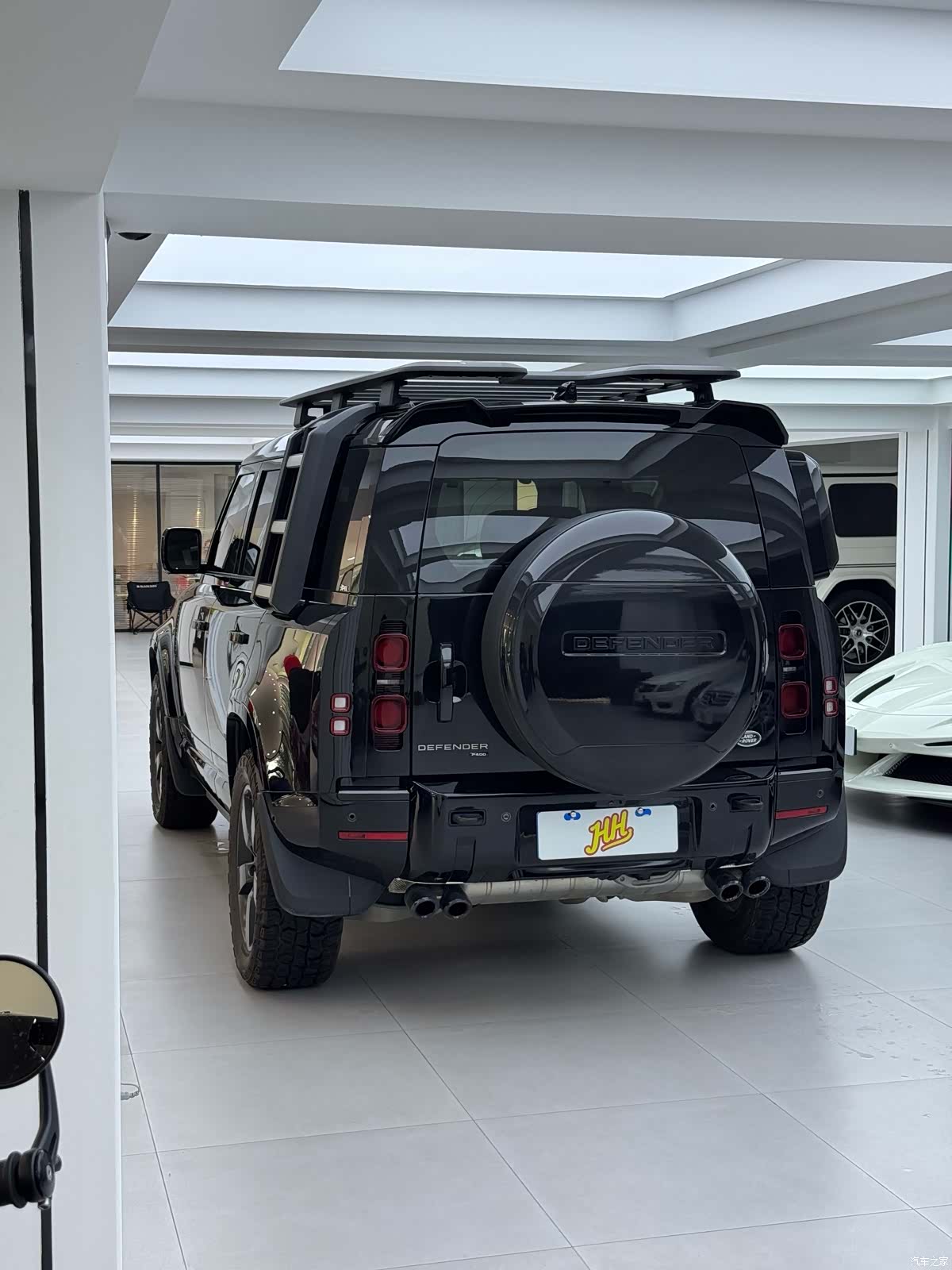 Land Rover Defender, 2022 все фото