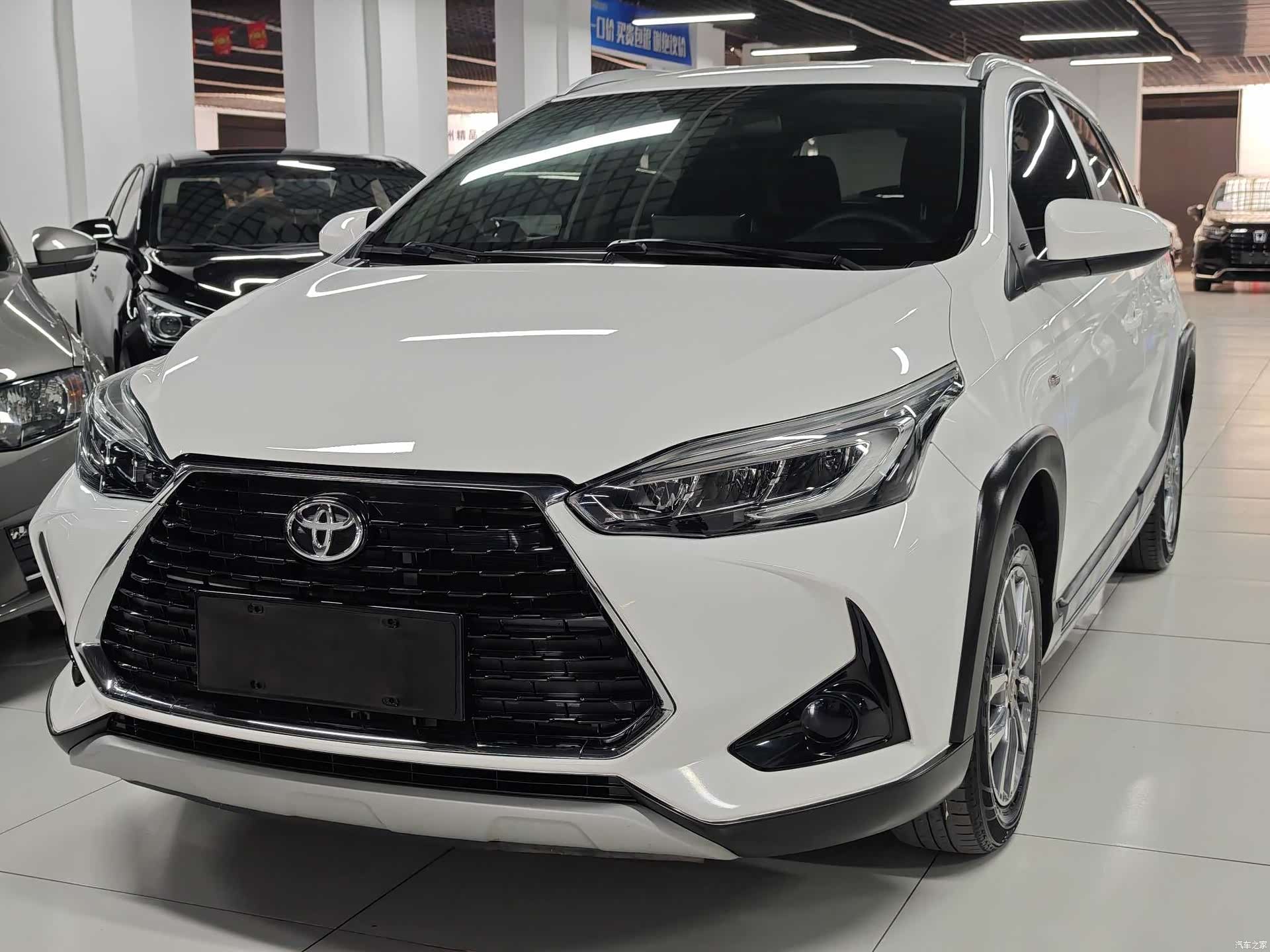 Toyota YARiS L