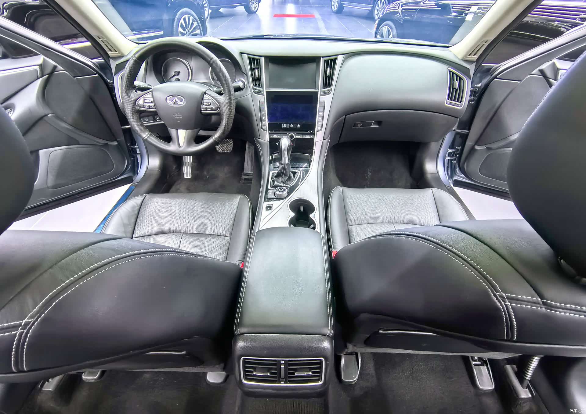 Infiniti Q50L, 2017 все фото