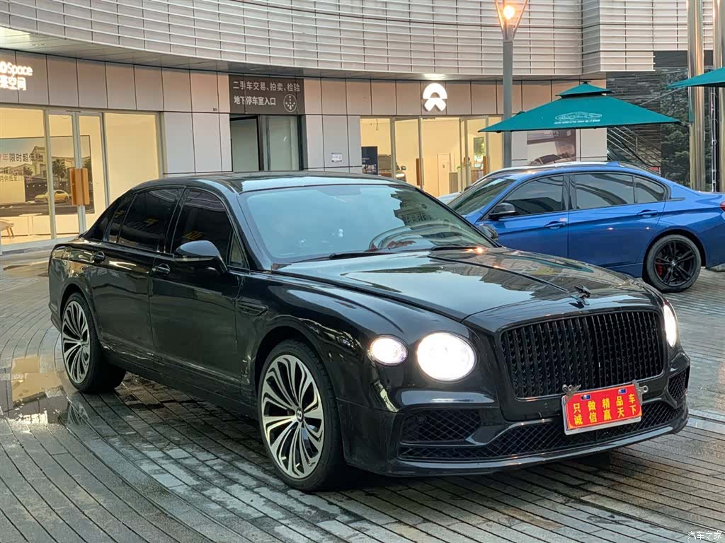 Bentley Flying Spur, 2013 3