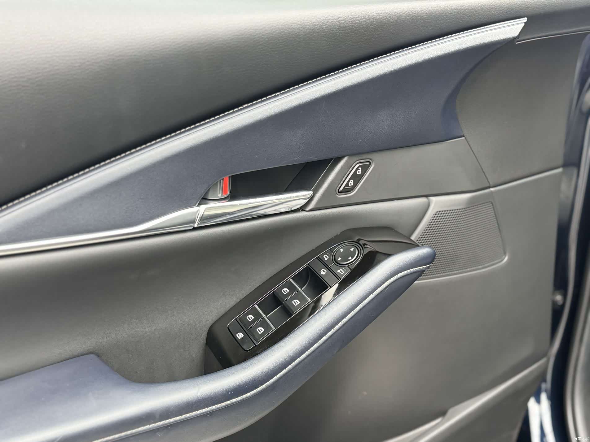 Mazda CX-30, 2022 18