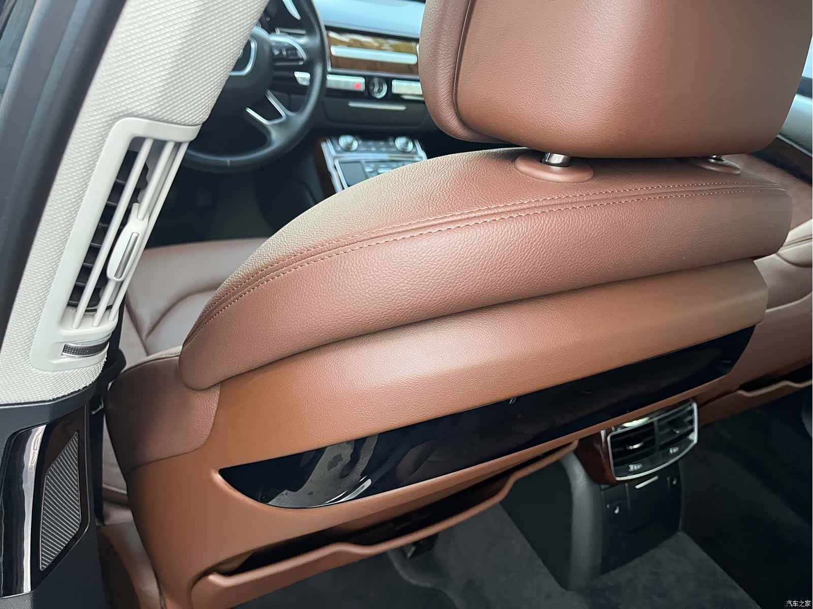 Audi A8L, 2016 23